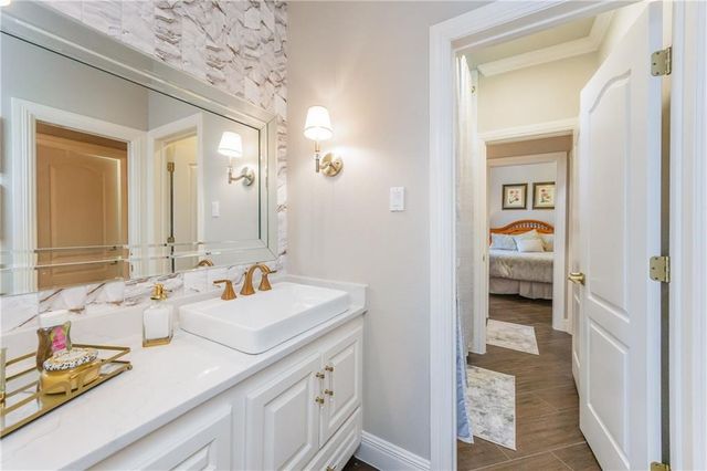 8102 Nazareth Dr, Corpus Christi, TX 78413