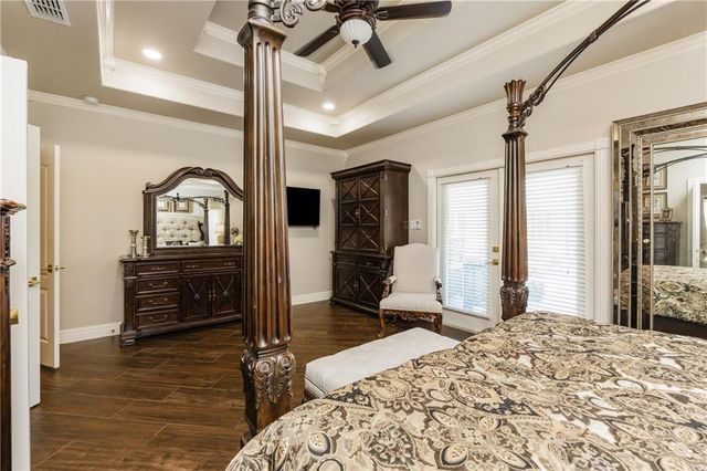 8102 Nazareth Dr, Corpus Christi, TX 78413