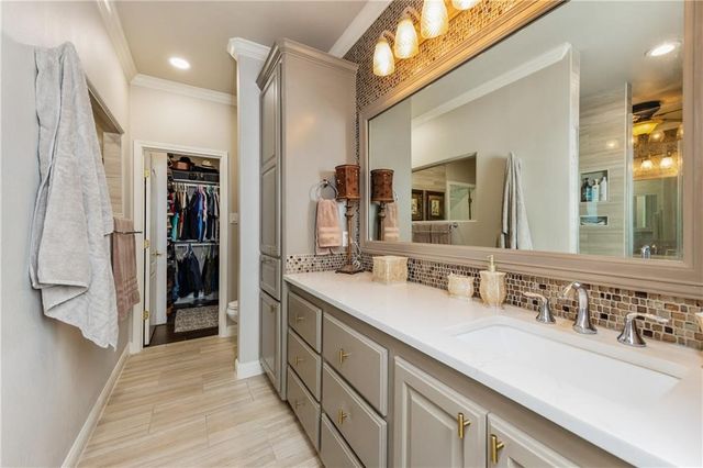 8102 Nazareth Dr, Corpus Christi, TX 78413