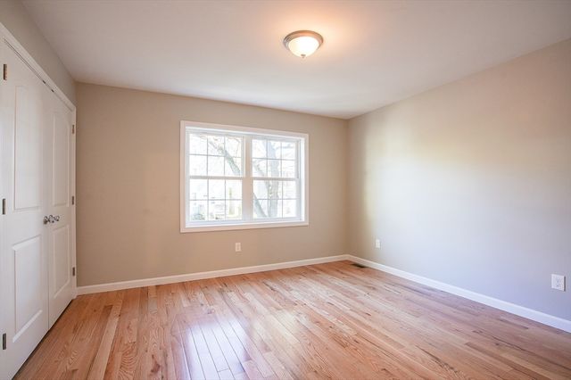 18-20 Healey 20, Springfield, MA 01151