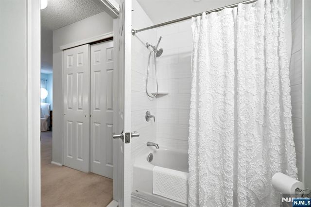 1204 Sycamore Lane, Mahwah, NJ 07430