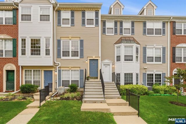 1204 Sycamore Lane, Mahwah, NJ 07430