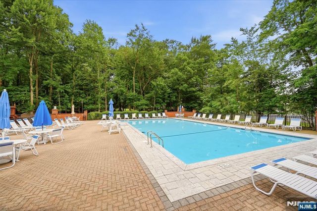 1204 Sycamore Lane, Mahwah, NJ 07430
