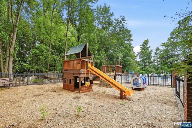 1204 Sycamore Lane, Mahwah, NJ 07430