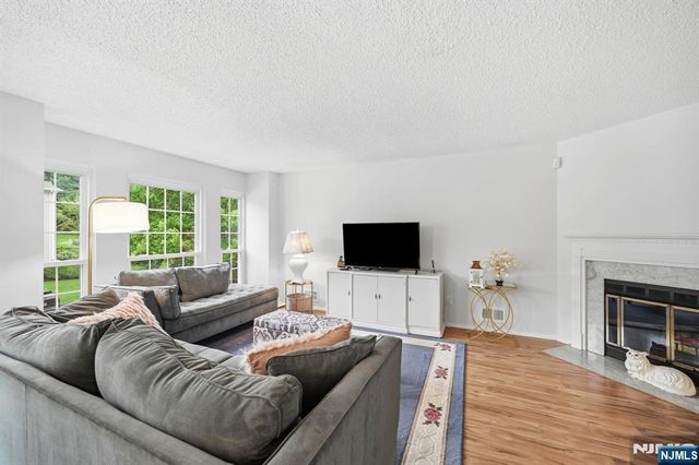 1204 Sycamore Lane, Mahwah, NJ 07430