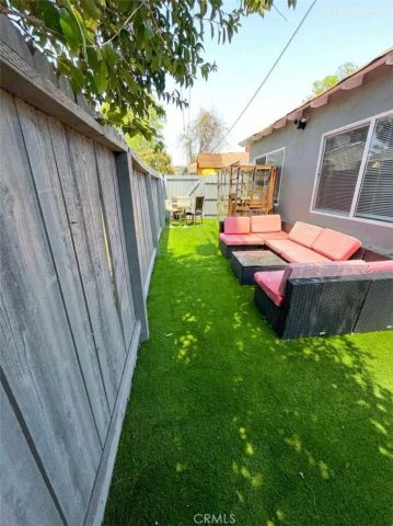 12610 Martha Street 2, Valley Village, CA 91607