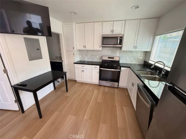 12610 Martha Street 2, Valley Village, CA 91607