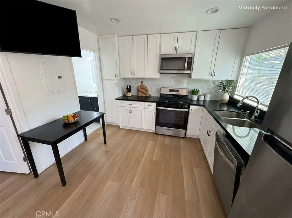 12610 Martha Street 2, Valley Village, CA 91607