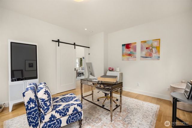 9581 NE Sigrids Court, Bainbridge Island, WA 98110