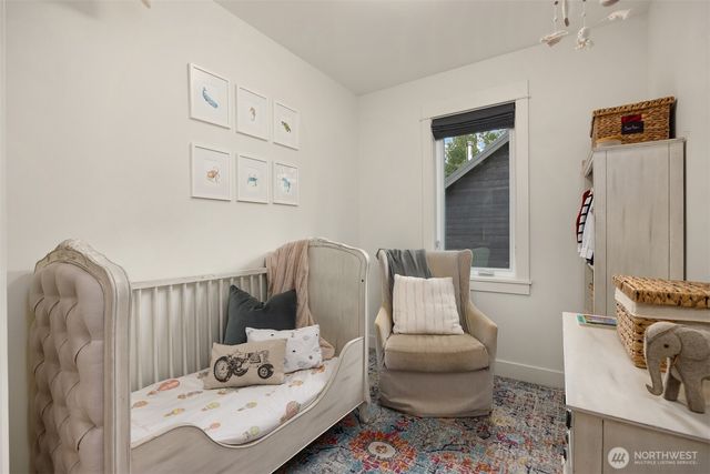 9581 NE Sigrids Court, Bainbridge Island, WA 98110