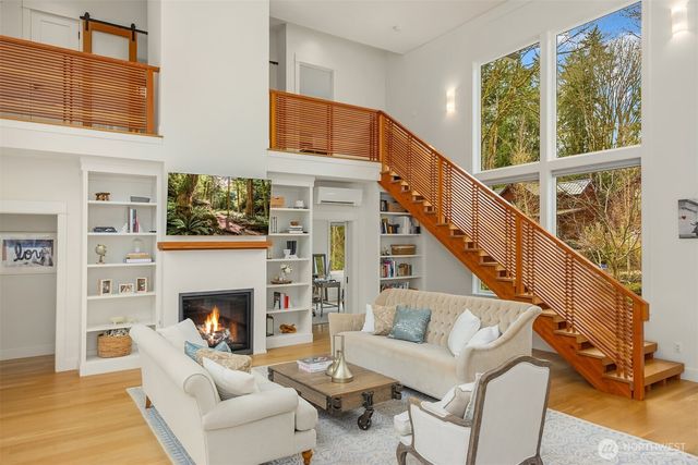 9581 NE Sigrids Court, Bainbridge Island, WA 98110