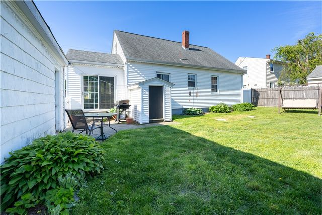 110 James M Beardsworth Avenue, Tiverton, RI 02878