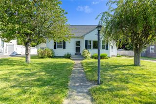 110 James M Beardsworth Avenue, Tiverton, RI 02878