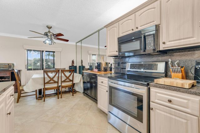 5755 Doris Court, Delray Beach, FL 33484