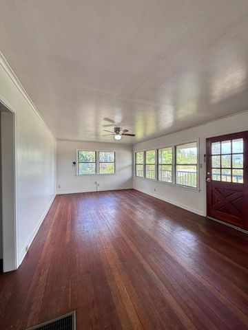 240 Pleasant St, Colfax, CA 95713