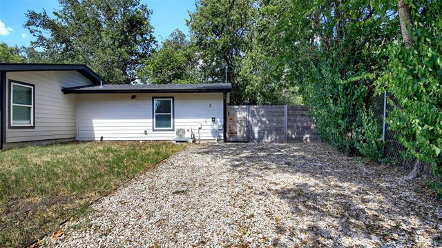 2101 Benwick CIR B, Austin, TX 78723