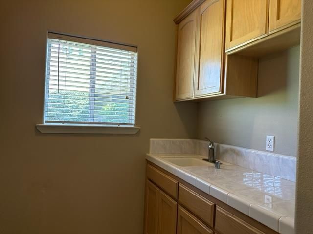 4167 W Fallon Avenue, Fresno, CA 93722