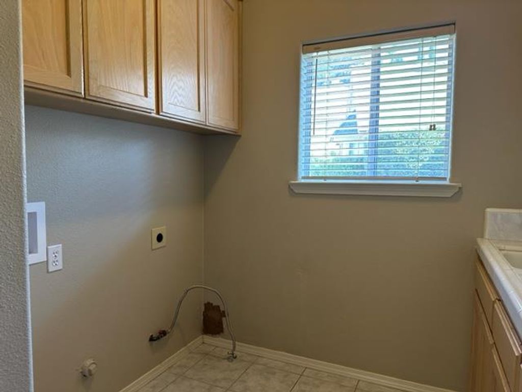 Image 14 of property listing at 4167 W Fallon Avenue, Fresno, CA 93722