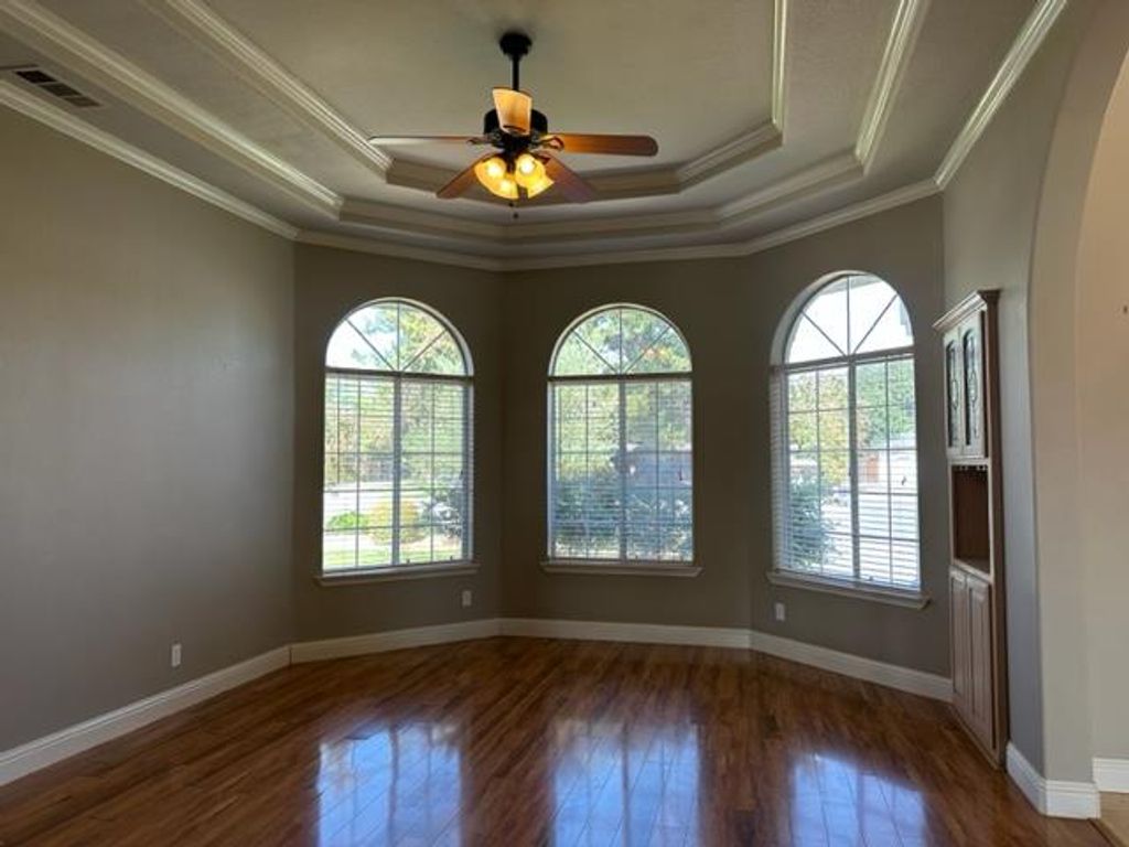 Image 5 of property listing at 4167 W Fallon Avenue, Fresno, CA 93722