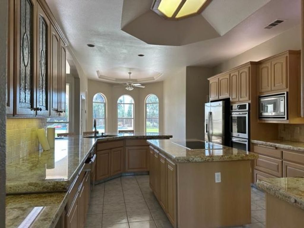 Image 6 of property listing at 4167 W Fallon Avenue, Fresno, CA 93722