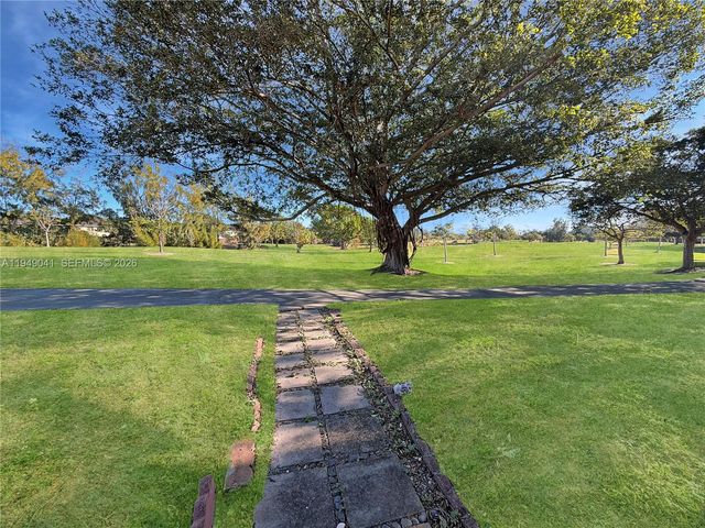 7355 NW 173rd Dr 103, Hialeah, FL 33015