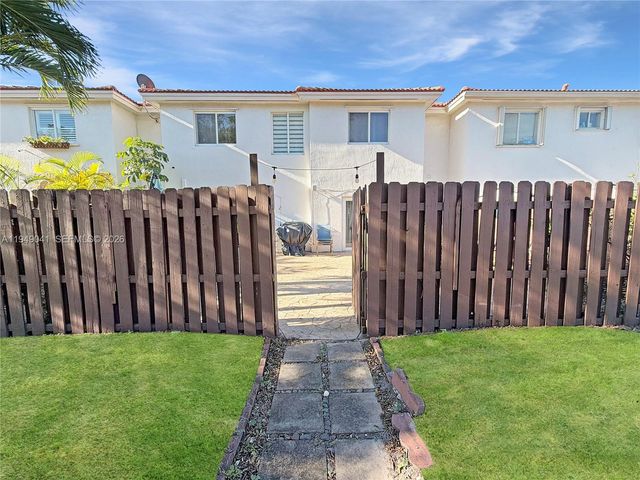 7355 NW 173rd Dr 103, Hialeah, FL 33015