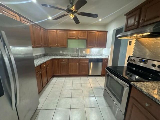 3802 Danube Drive, Groveport, OH 43125