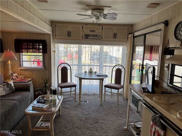 9 Jade DR 9J, Naples, FL 34114