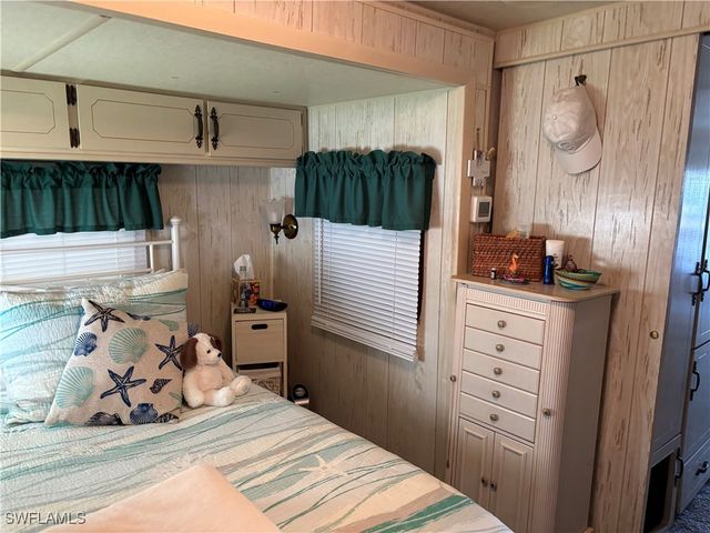 9 Jade DR 9J, Naples, FL 34114