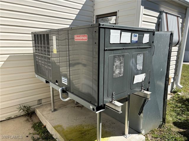 9 Jade DR 9J, Naples, FL 34114