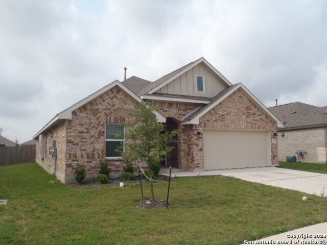 5919 Corsicana, Seguin, TX 78155