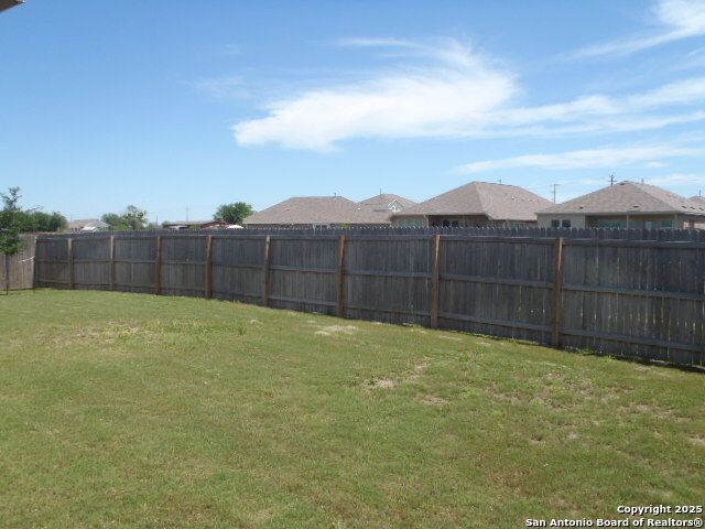 5919 Corsicana, Seguin, TX 78155