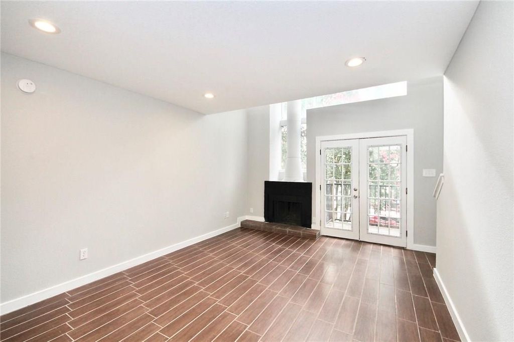 1600 West Ave 24, Austin, TX 78701