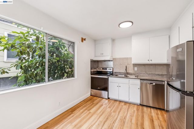 5963 MACCALL STREET, Oakland, CA 94609