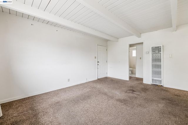 5963 MACCALL STREET, Oakland, CA 94609