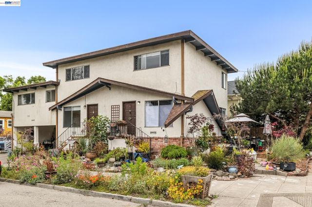 5963 MACCALL STREET, Oakland, CA 94609