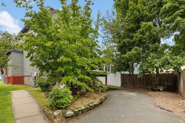 12 Baincroft Rd, Malden, MA 02148