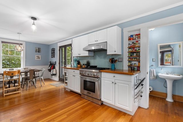12 Baincroft Rd, Malden, MA 02148