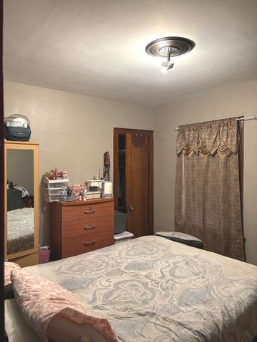 919 Broadway Street, Melrose Park, IL 60160