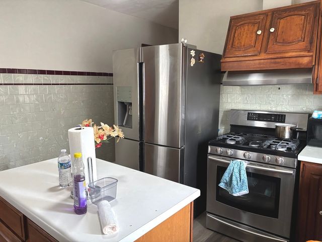 919 Broadway Street, Melrose Park, IL 60160