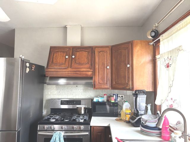 919 Broadway Street, Melrose Park, IL 60160