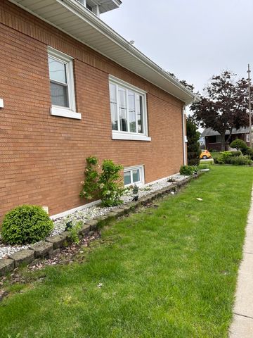 919 Broadway Street, Melrose Park, IL 60160