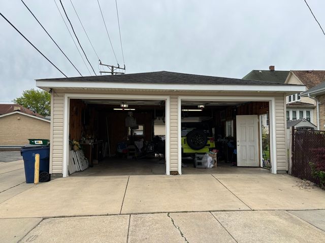 919 Broadway Street, Melrose Park, IL 60160
