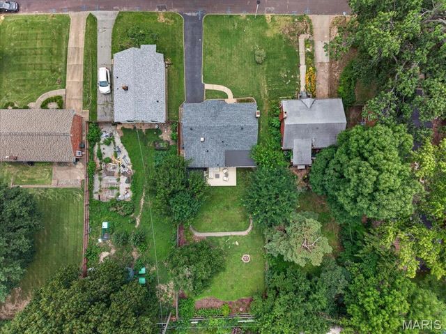 7829 Kenridge Lane, Shrewsbury, MO 63119