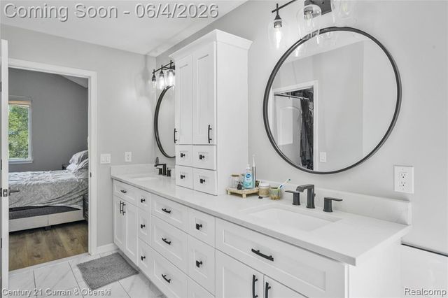 25670 Meadow Court, South Lyon, MI 48178