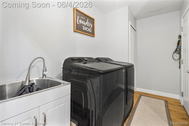 25670 Meadow Court, South Lyon, MI 48178
