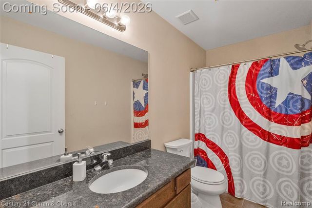 25670 Meadow Court, South Lyon, MI 48178