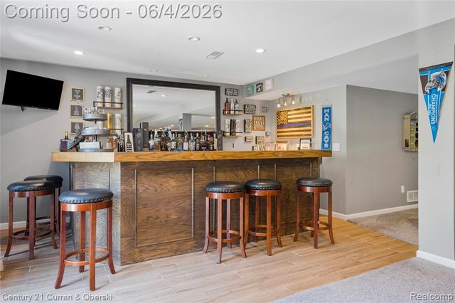 25670 Meadow Court, South Lyon, MI 48178