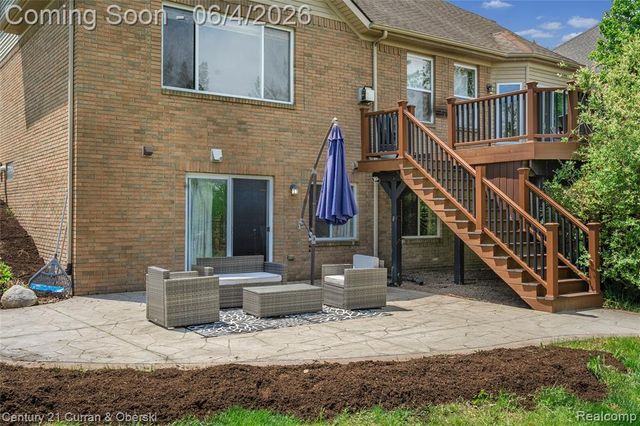 25670 Meadow Court, South Lyon, MI 48178