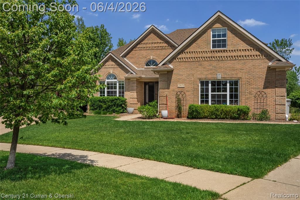 25670 Meadow Court, South Lyon, MI 48178